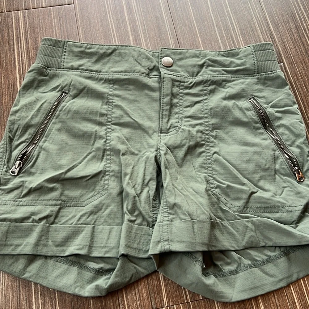 Athleta Green Cargo Shorts